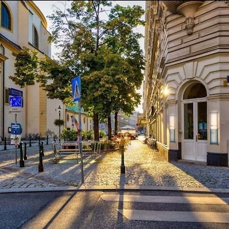 Your Sunny Home Away From Home Wien Eksteriør billede
