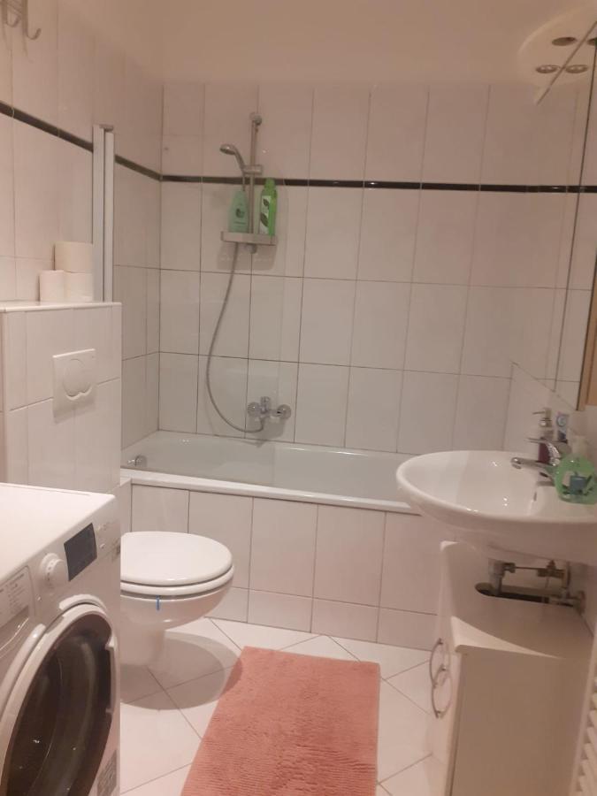 Your Sunny Home Away From Home Wien Eksteriør billede