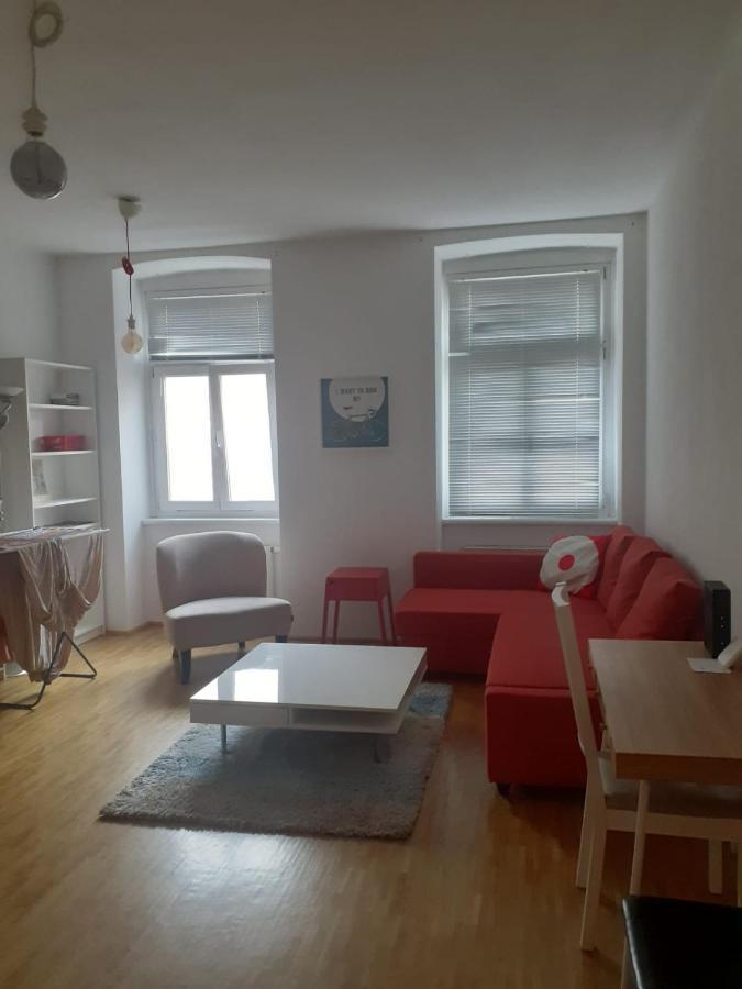 Your Sunny Home Away From Home Wien Eksteriør billede